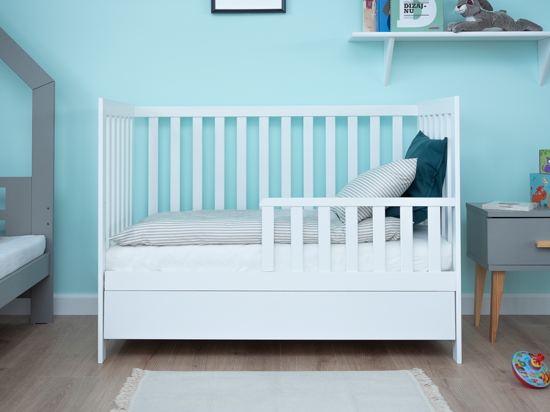 Lettino per bambini Baby Sleep in legno di pino 60x120, bianco