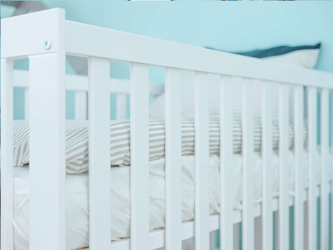 Lettino per bambini Baby Sleep in legno di pino 60x120, bianco