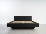 Letto levitante 120x200 nero DM2 realizzato con pannello per mobili