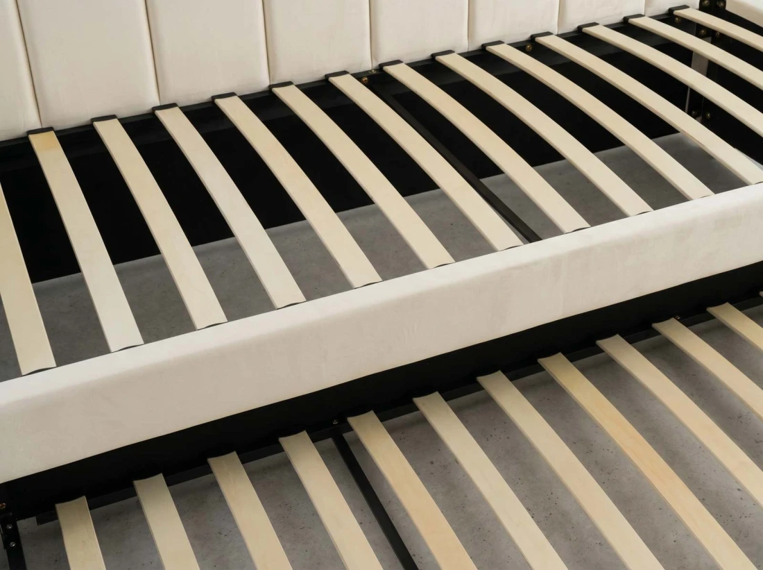 Divano letto a due posti 90x200 con struttura Dan Bluvel 22