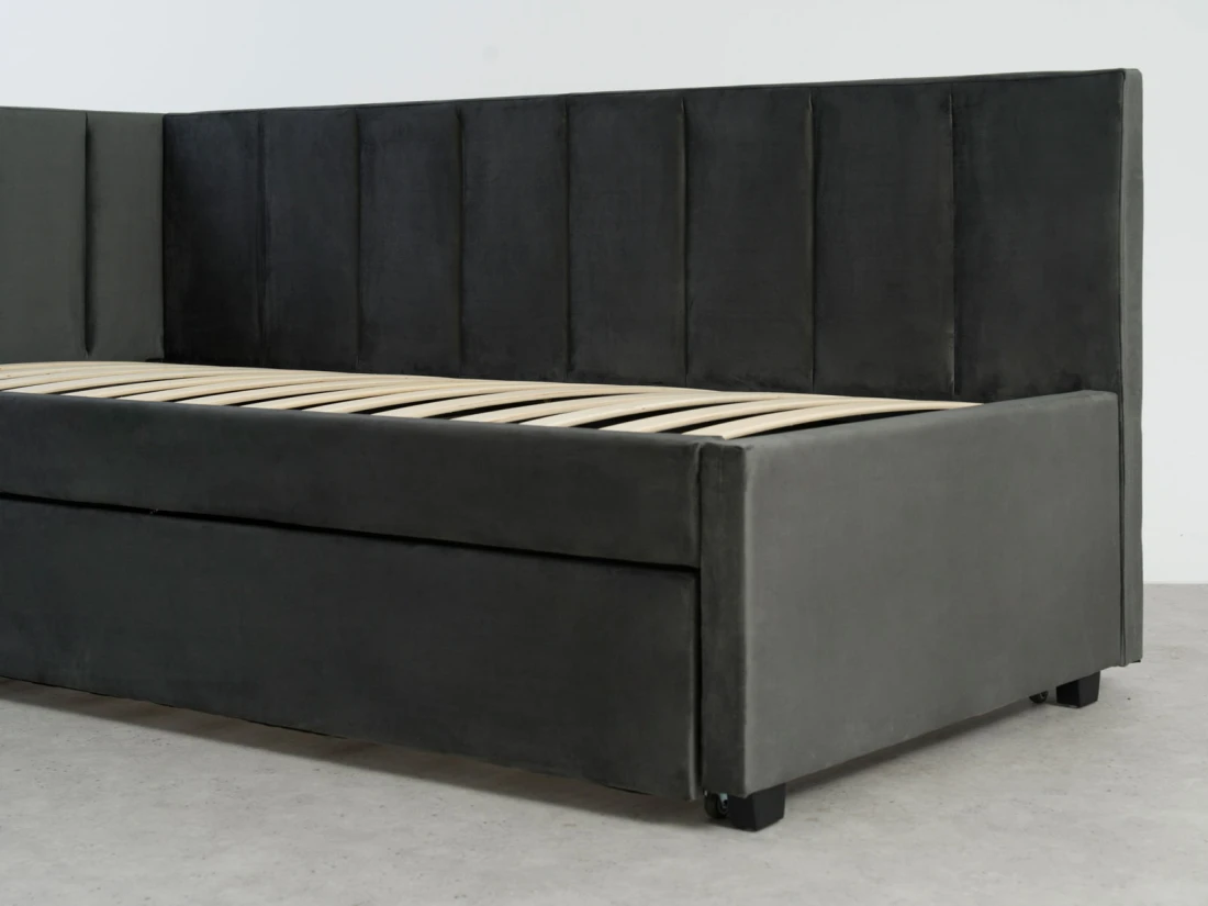 Divano letto a due posti 90x200 con struttura Dan Bluvel 18