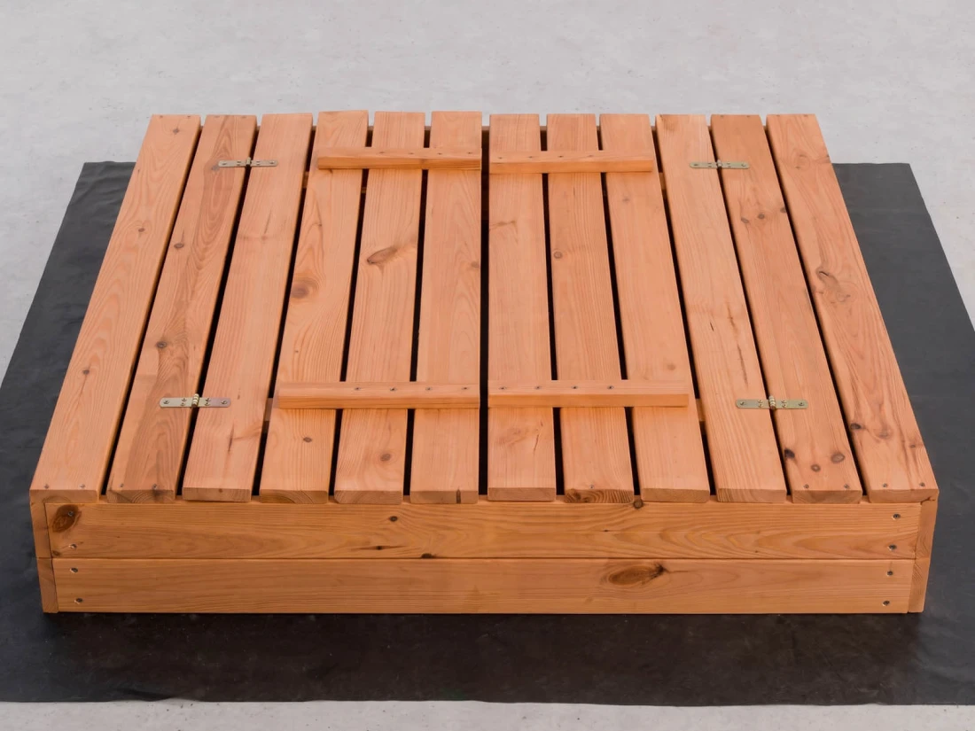 Sabbiera in legno con coperchio 120×120 cm – impregnata